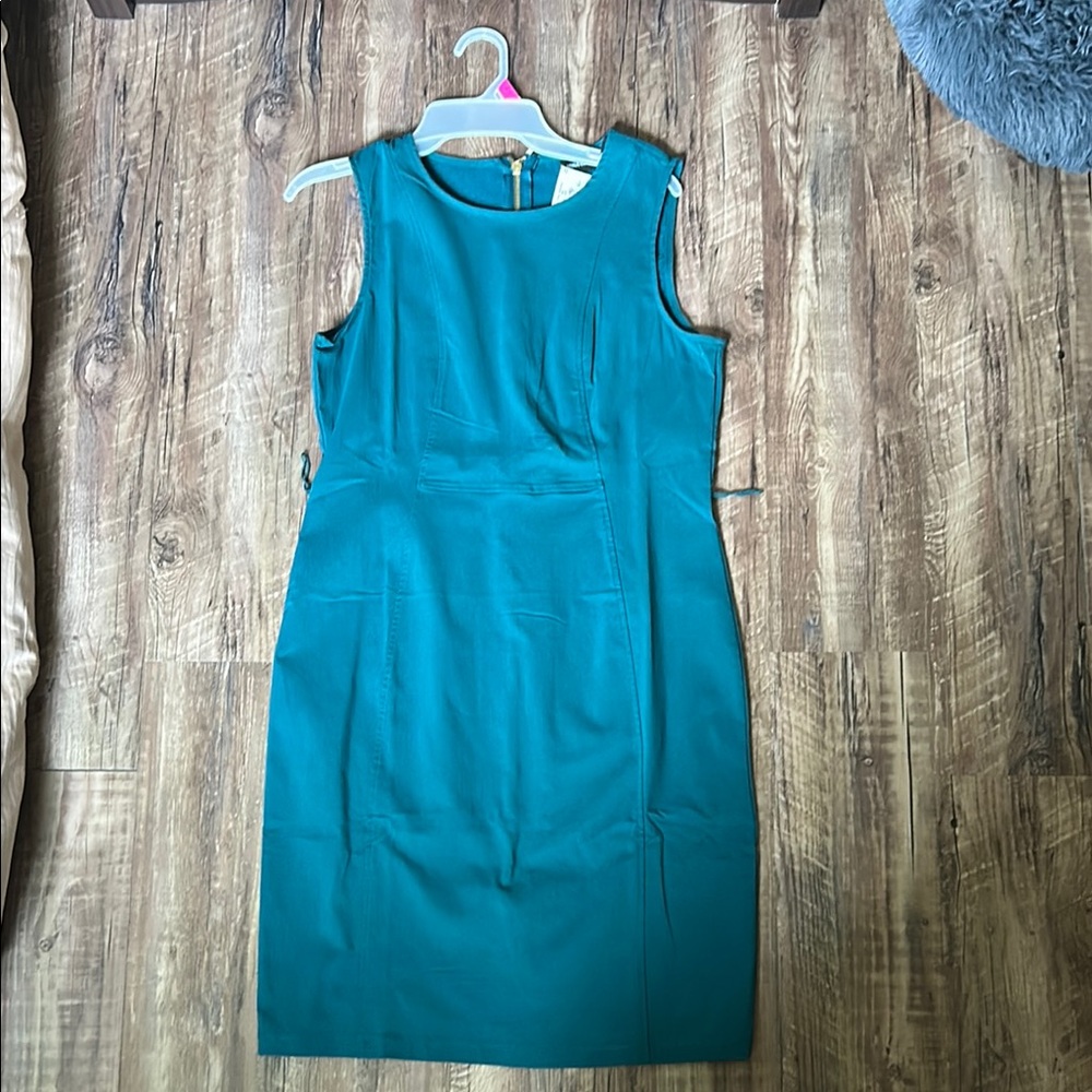 Brand New Elegant Teal Sleeveless Dress